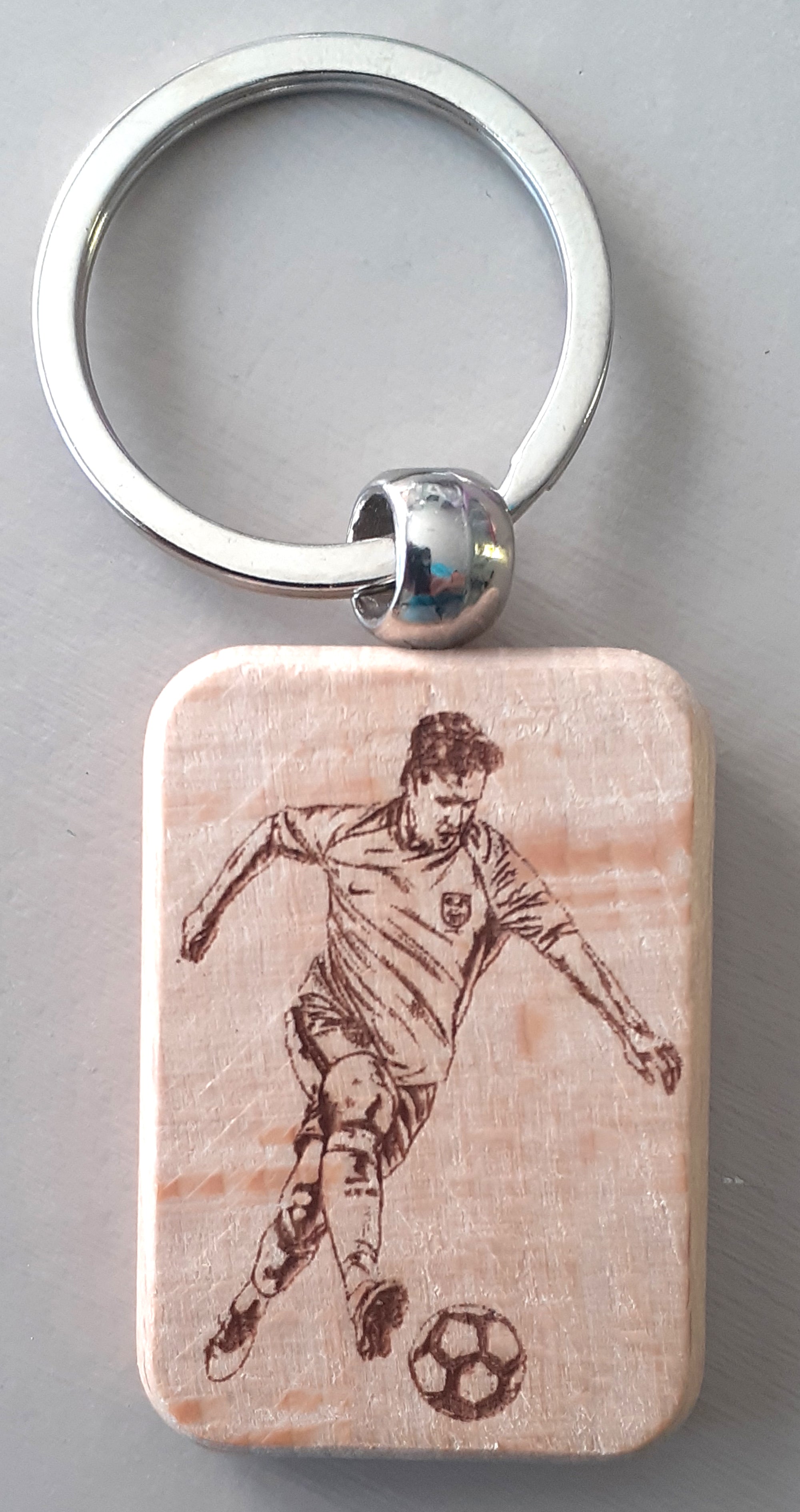porte clef du footballeur avec motif gravé au laser