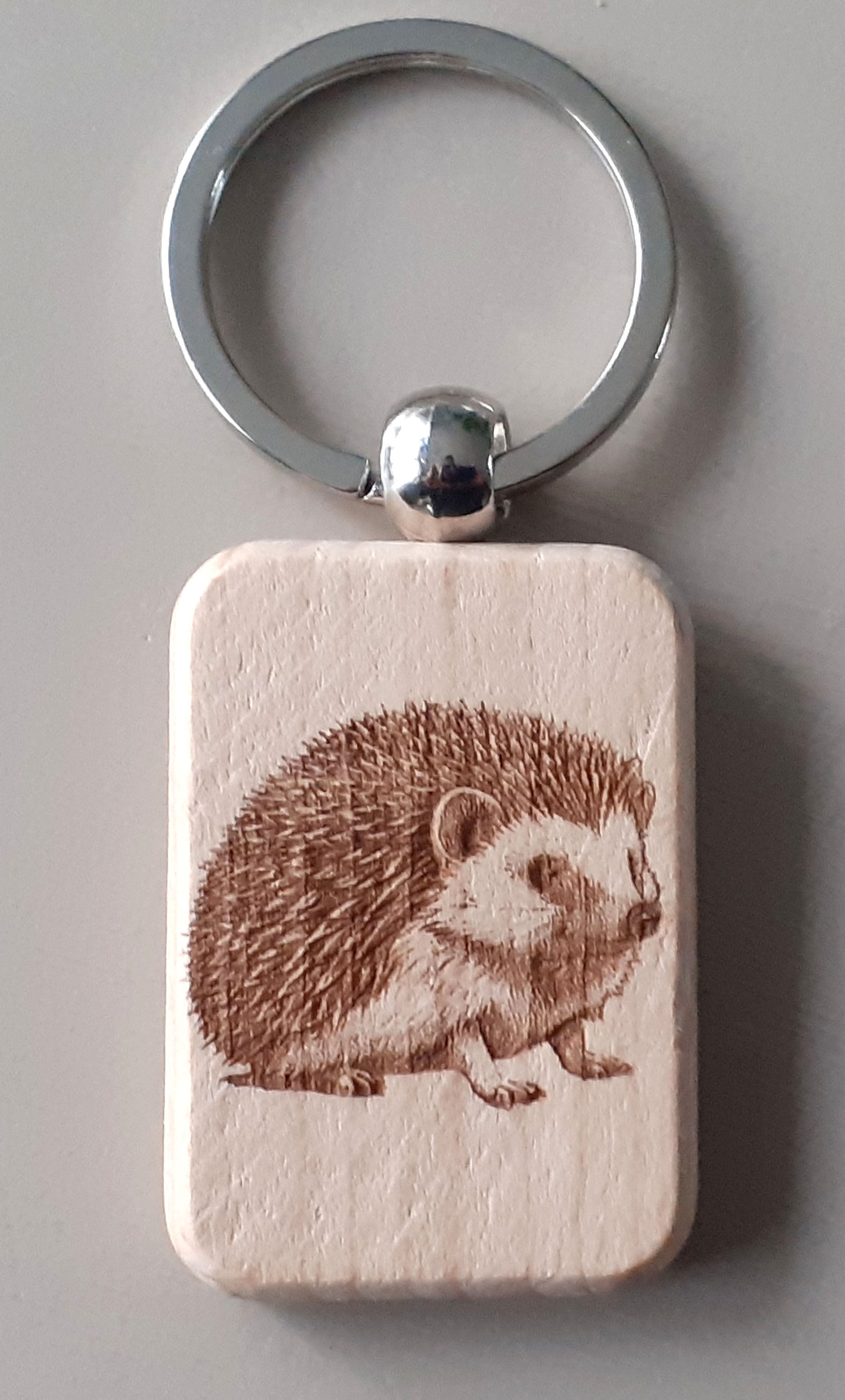 Porte-Clef Hérisson en Bois Gravé au Laser - Cadeau Nature Original