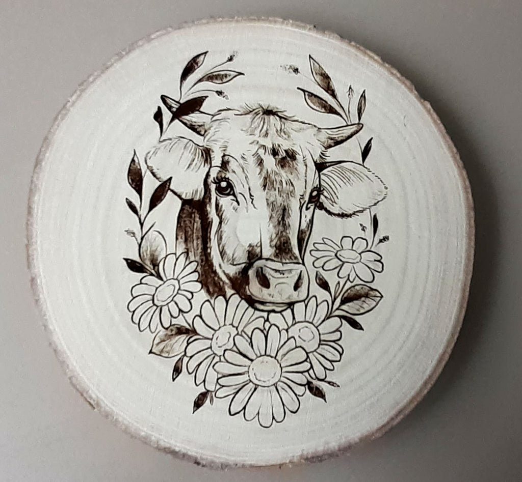 decoration murale sur bois gravé motif vache