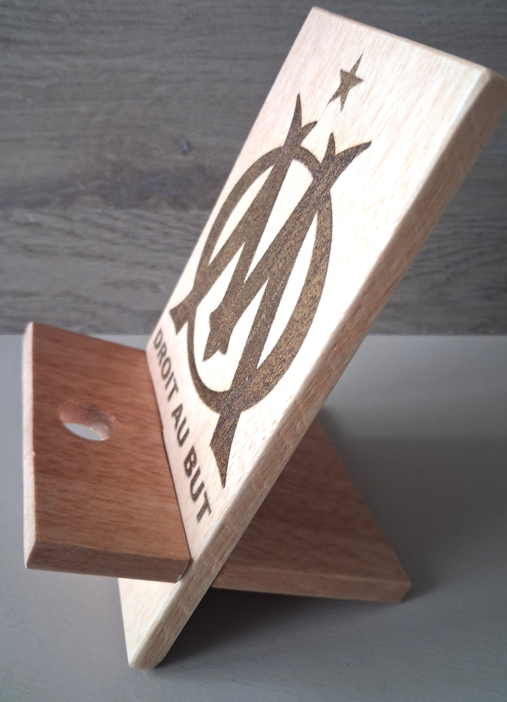 support telephoNe avec logo OM