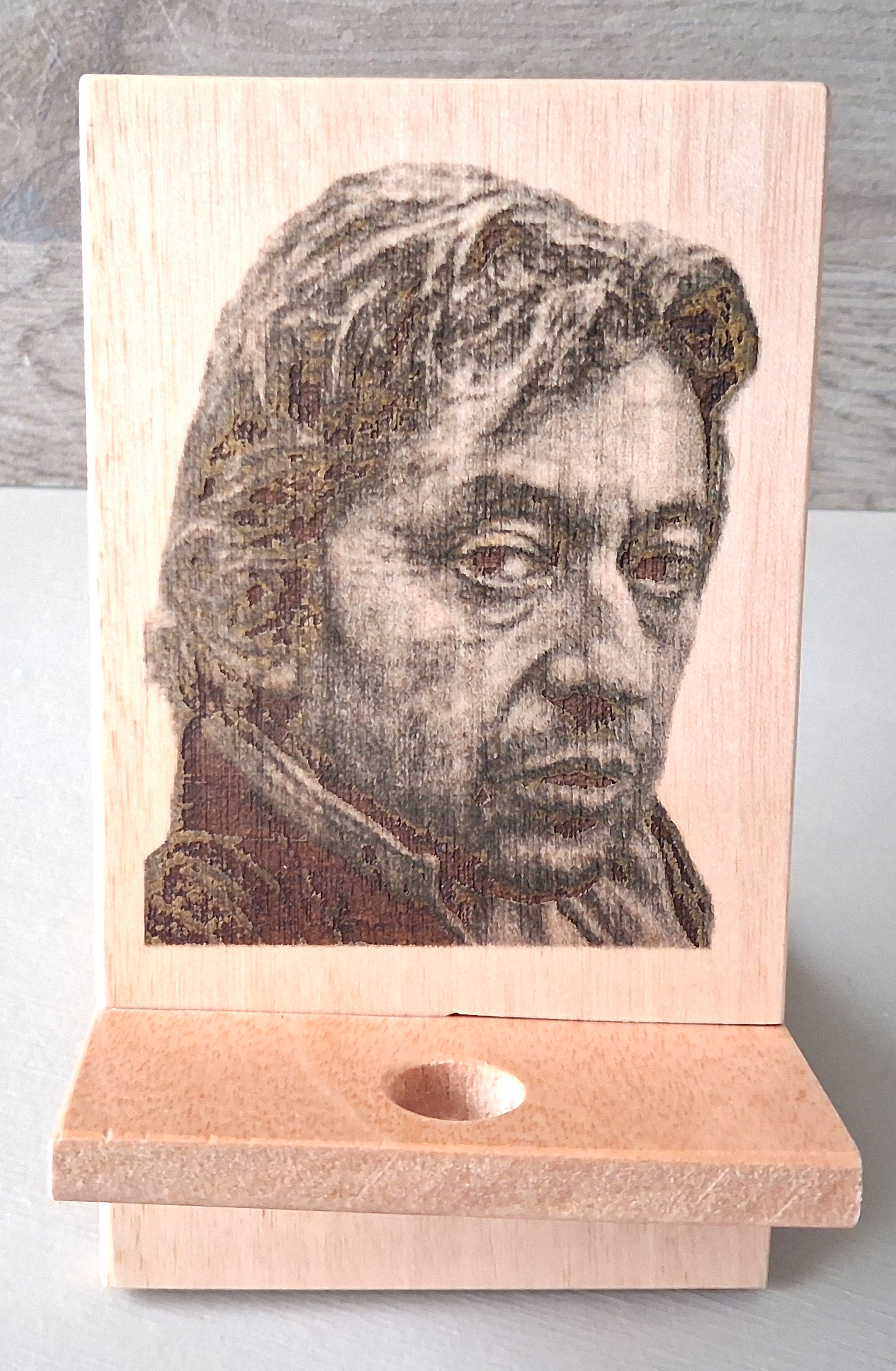support telephone motif gainsbourg gravé au laser