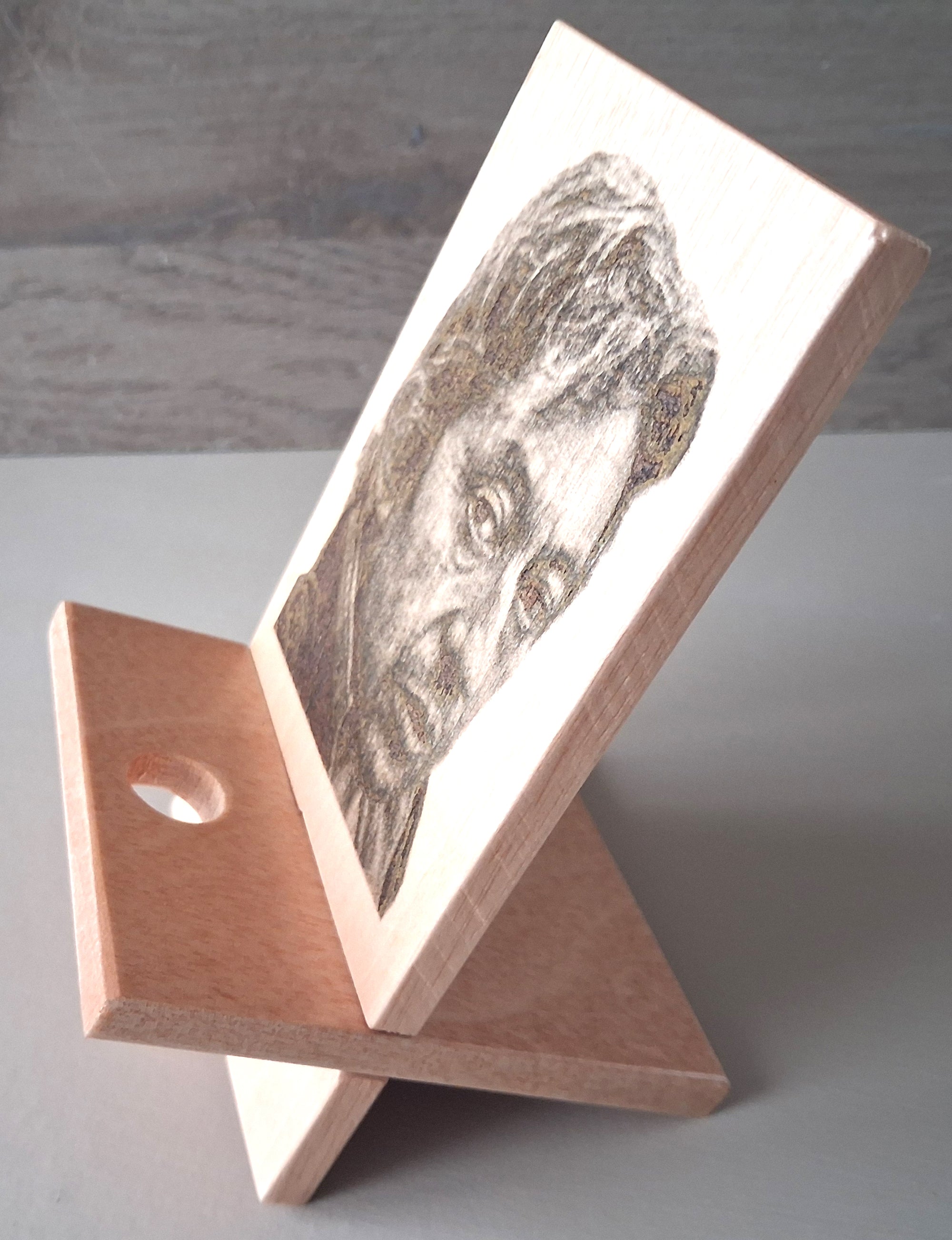 support telephone motif gainsbourg gravé au laser