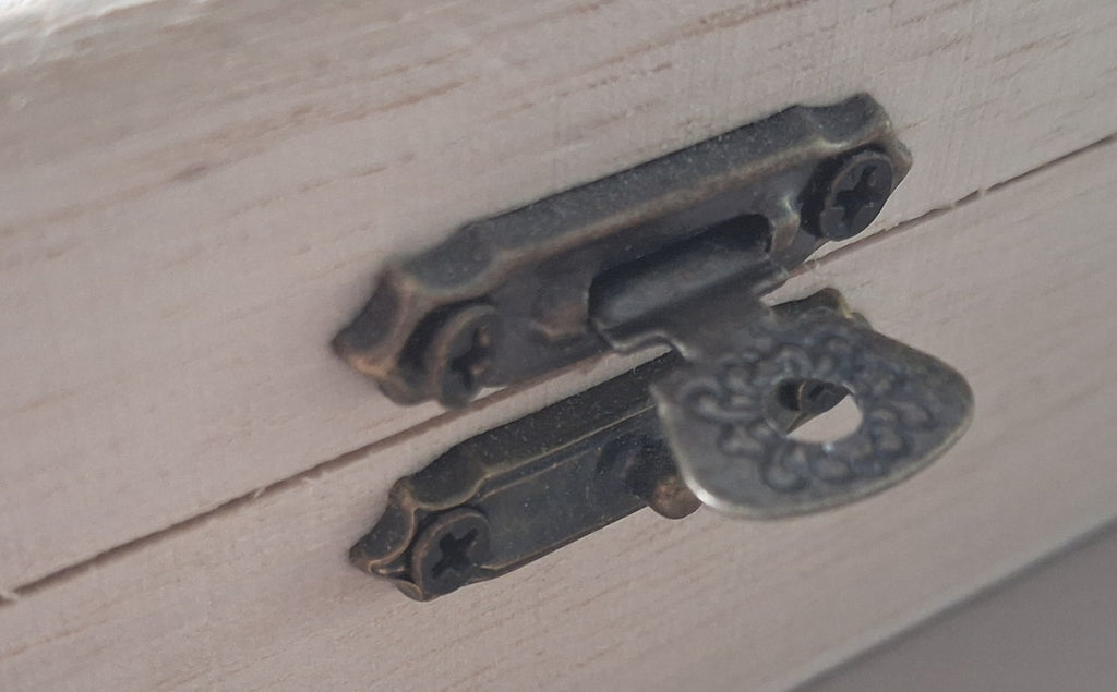 boite en bois gravé du chevreuil