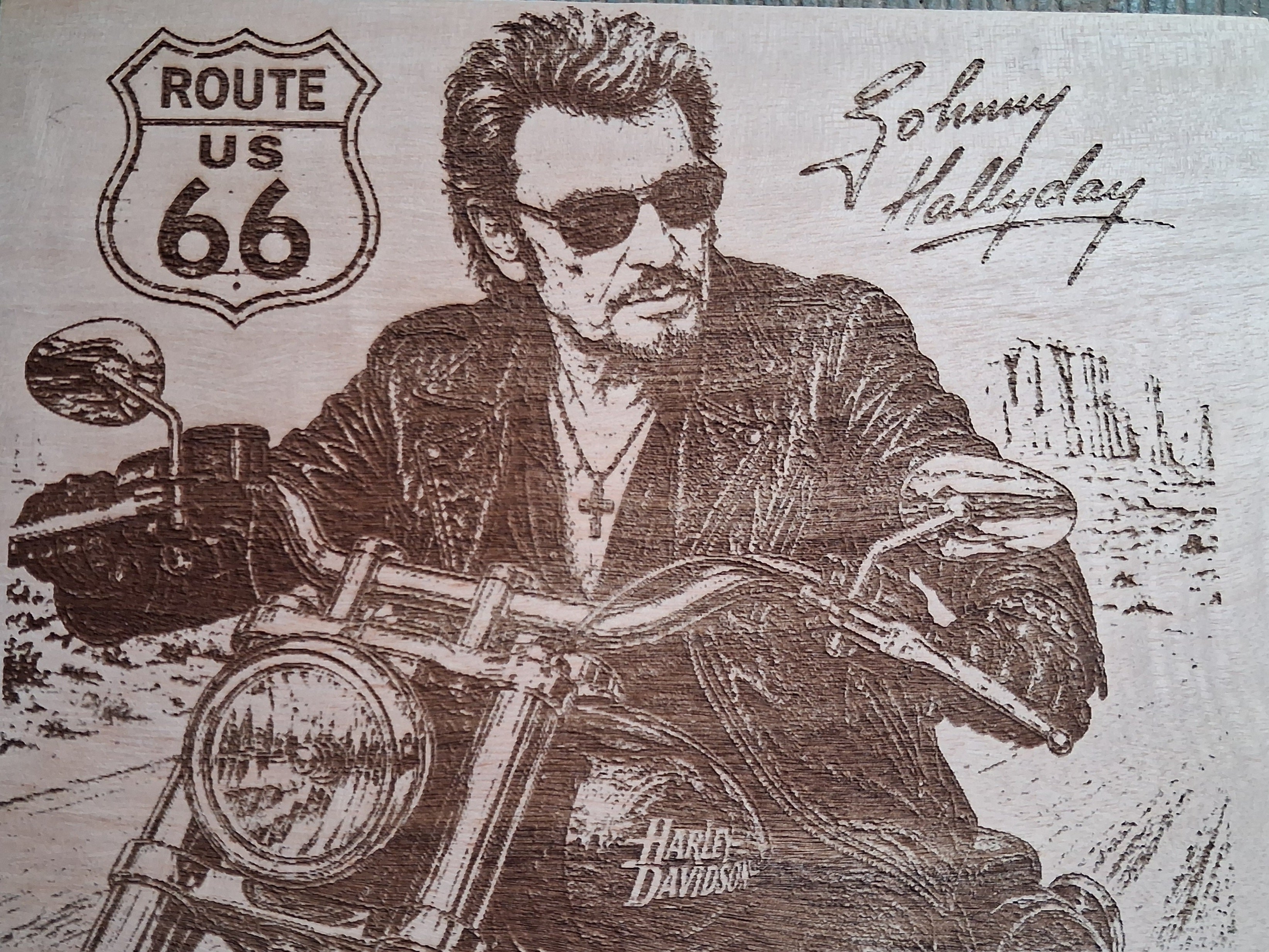 Gravure Johnny Hallyday - Décoration bois 22x17 cm