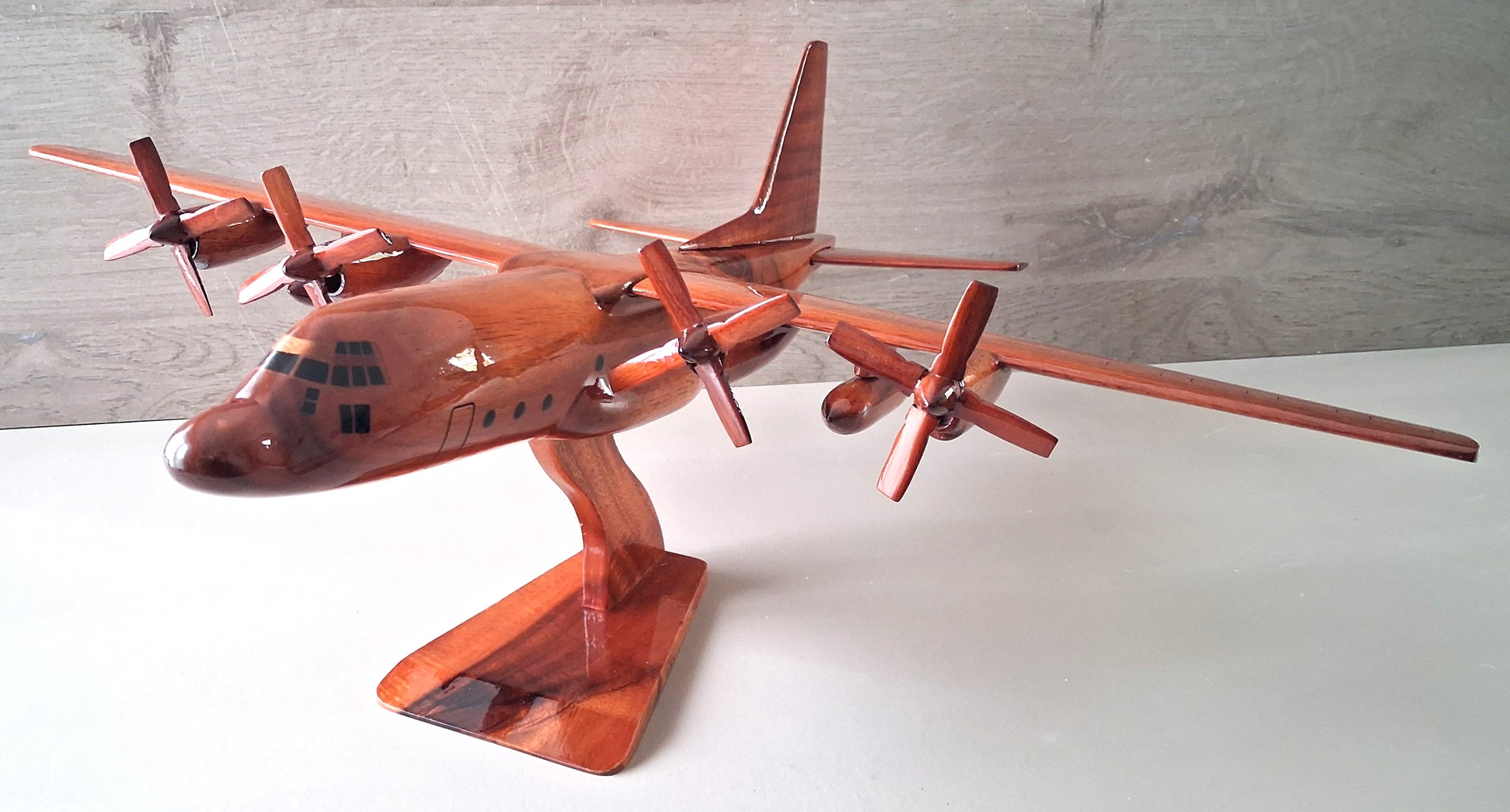 maquette avion de troupe hercules c 130