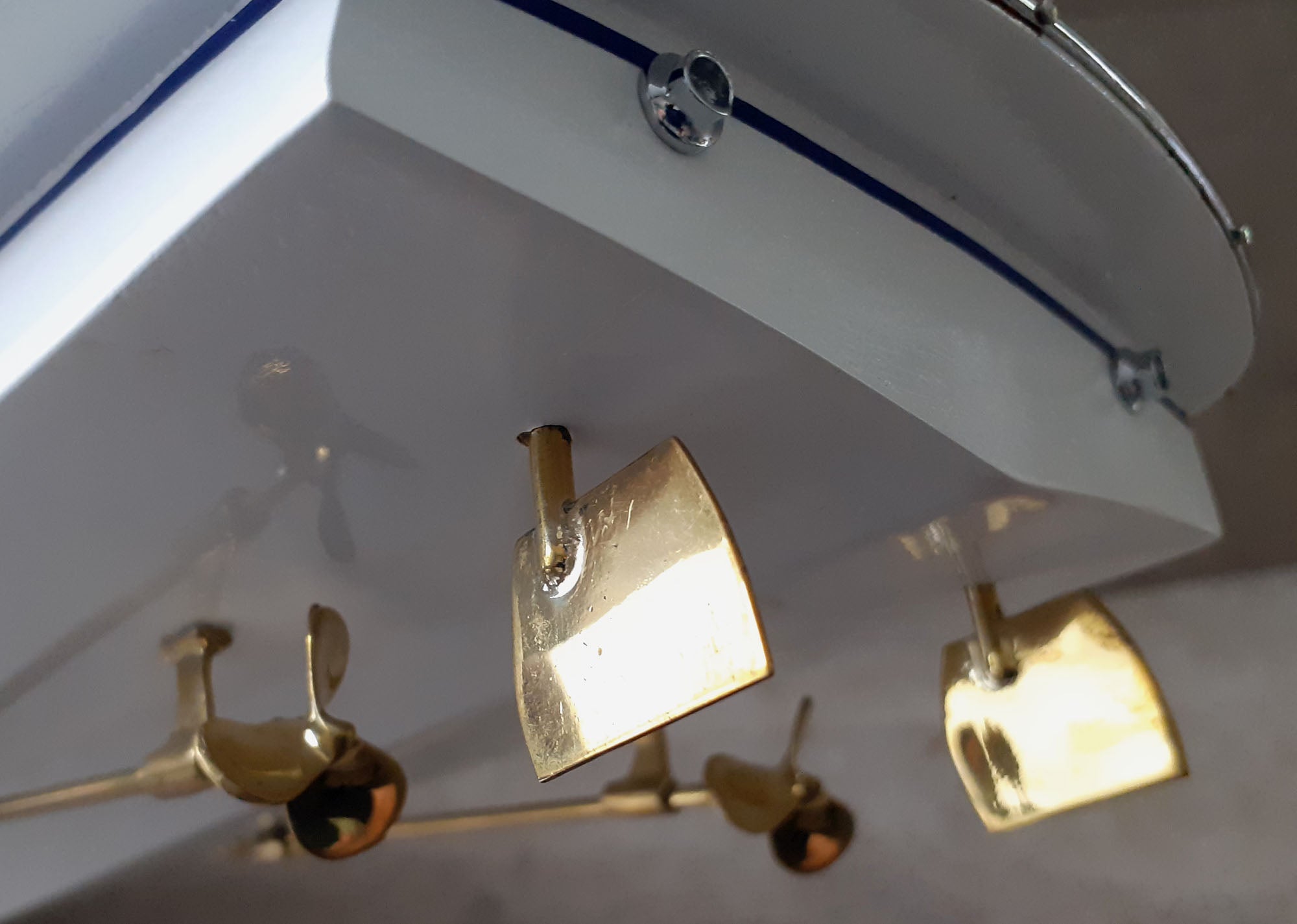 Maquette Riva en Bois Vernis - Réplique Bateau de Luxe Artisanale