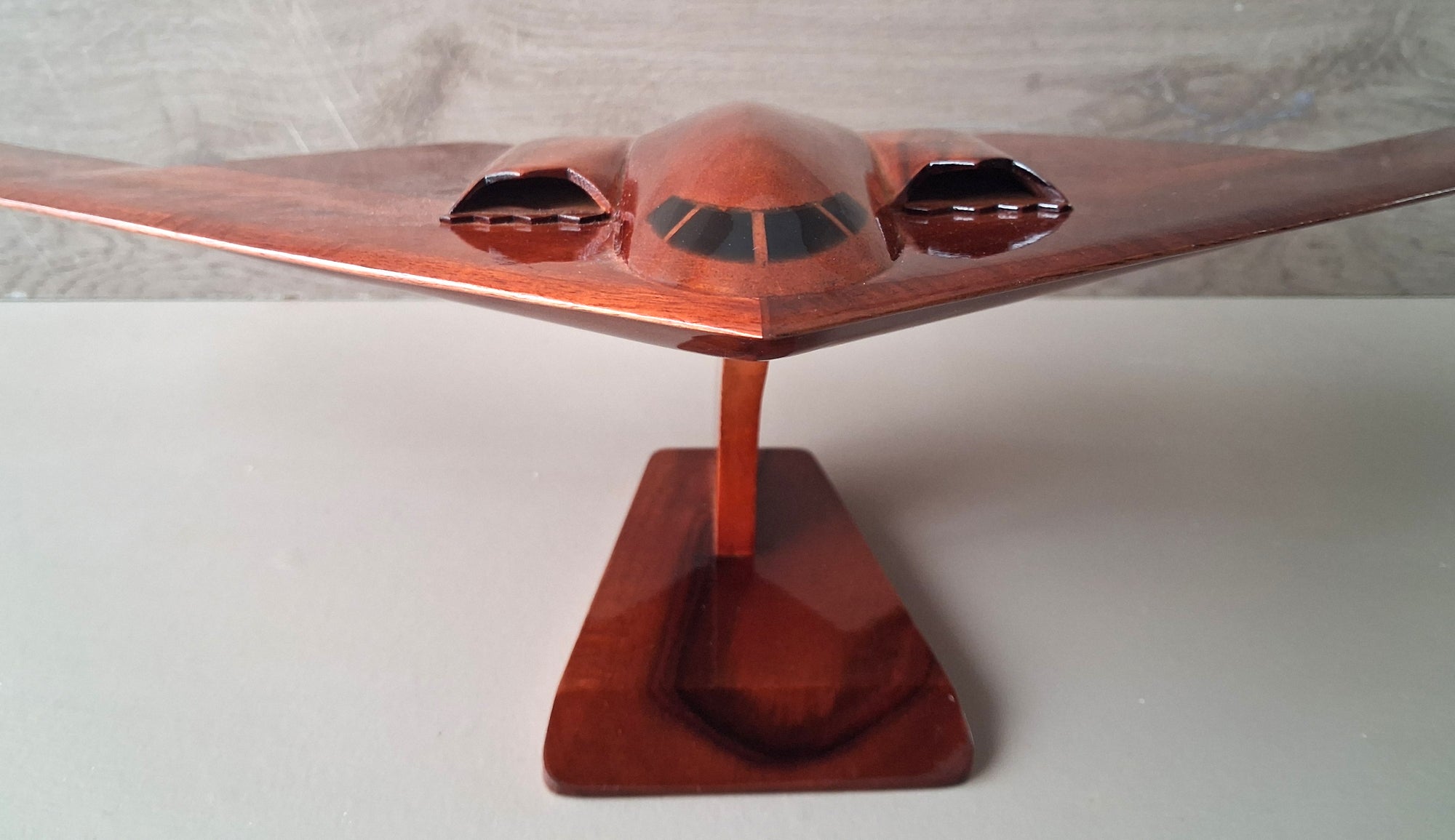 Maquette Bombardier B2-Spirit en Bois Gravé - Réplique Avion Furtif